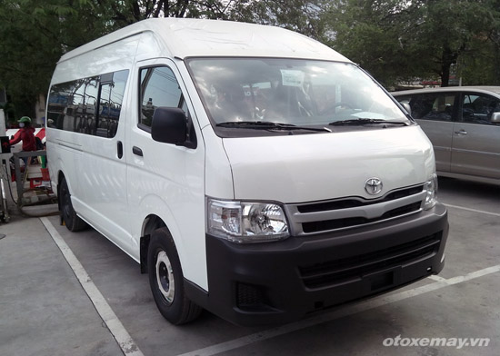 Toyota Việt Nam tăng giá Hiace 2014